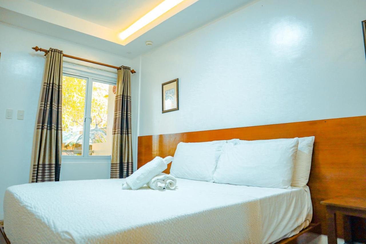 Youhan Beach Resort Сан-Антонио Экстерьер фото