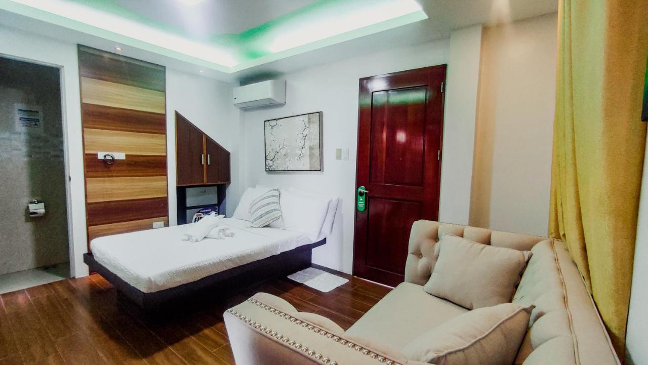 Youhan Beach Resort Сан-Антонио Экстерьер фото