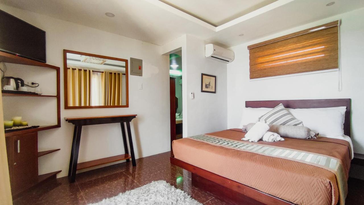Youhan Beach Resort Сан-Антонио Экстерьер фото