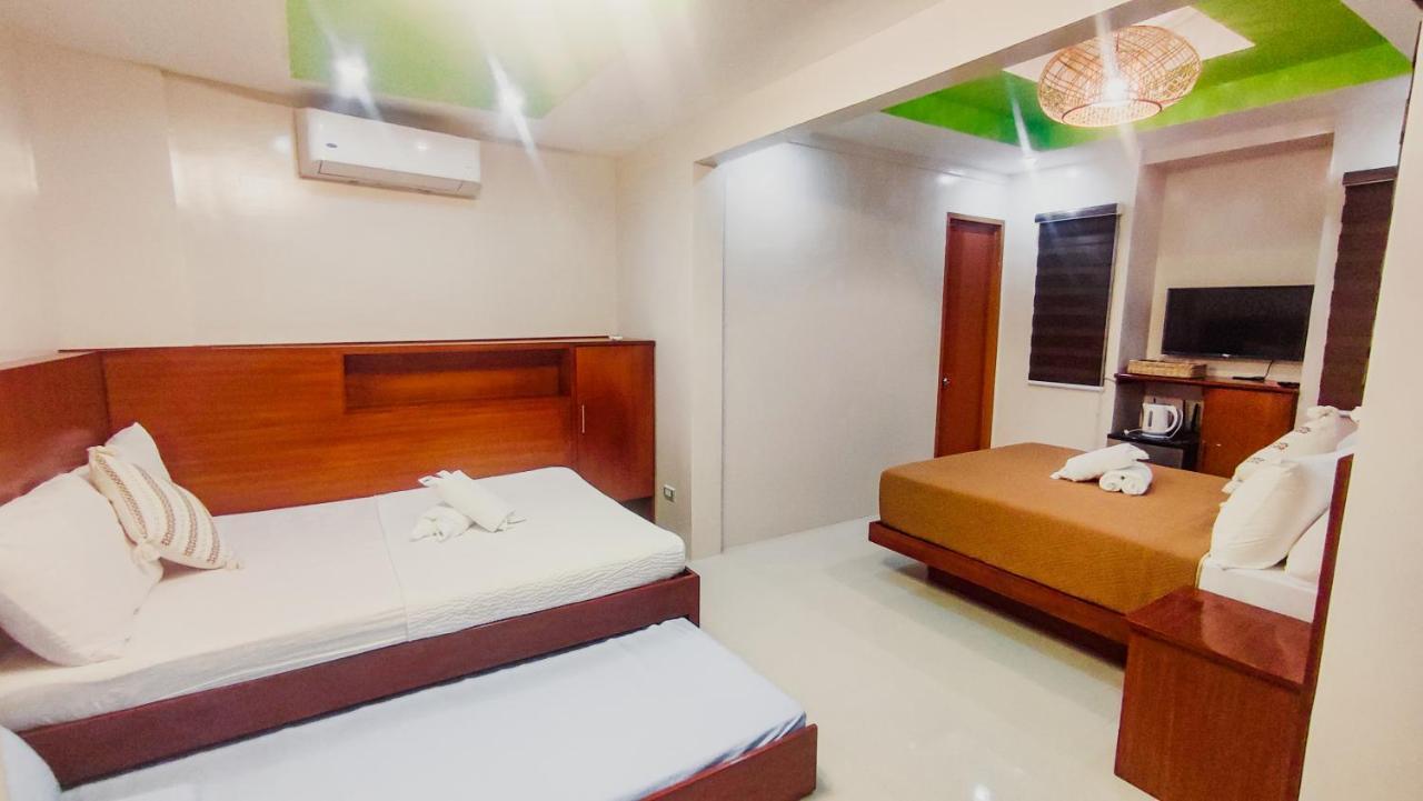 Youhan Beach Resort Сан-Антонио Экстерьер фото