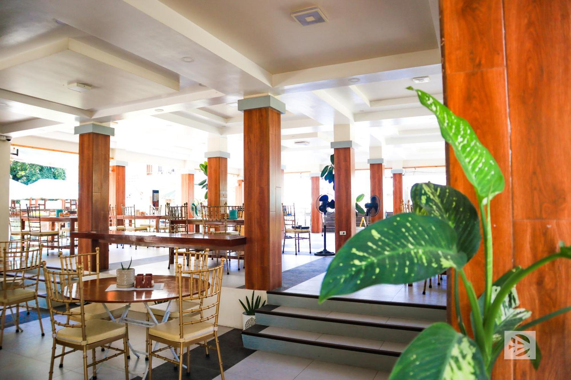 Youhan Beach Resort Сан-Антонио Экстерьер фото